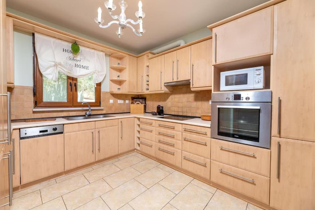 Вилла Olive Garden Chania *